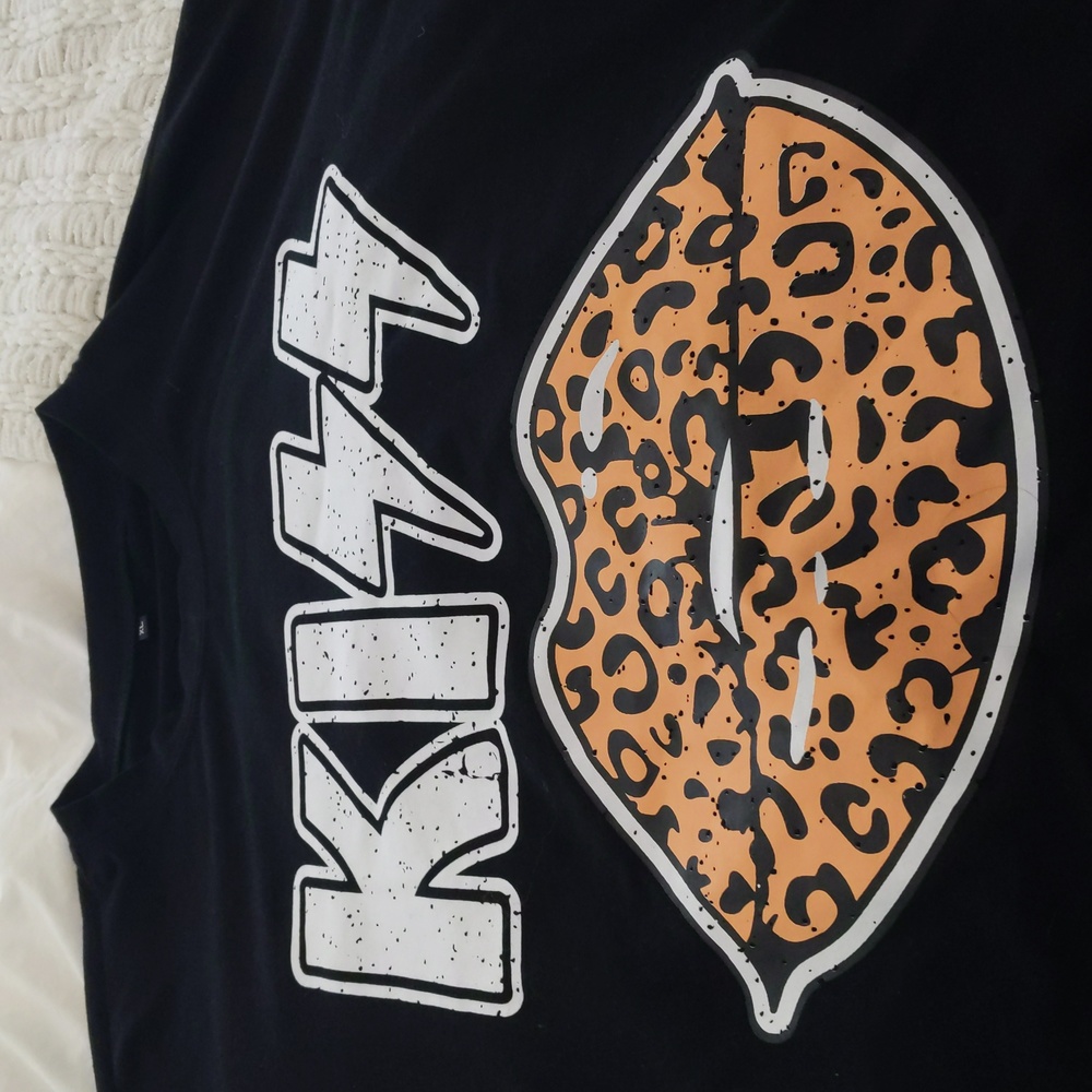 Kiss tshirt
